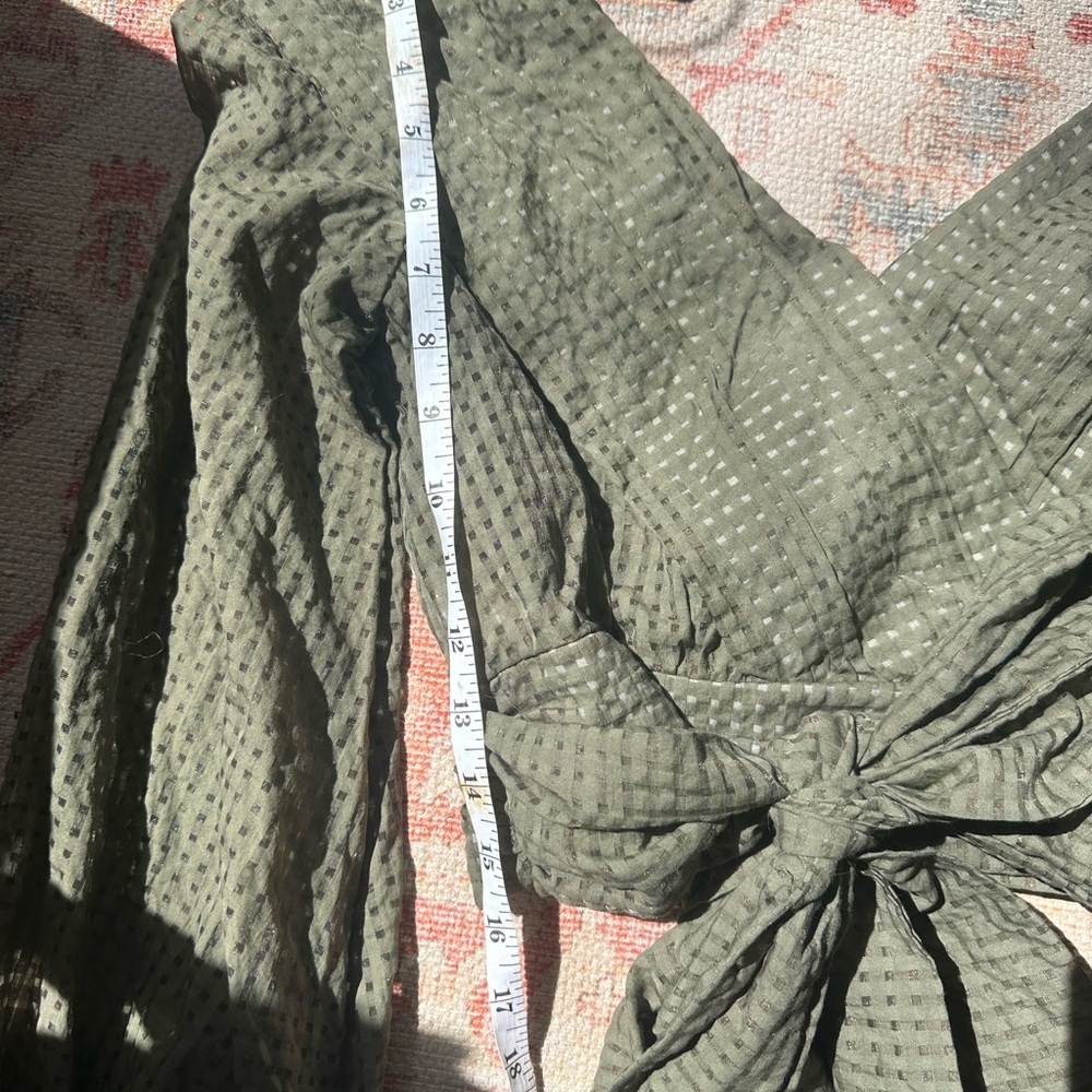Elegant Green Top - Anthropologie - Picture 6 of 6
